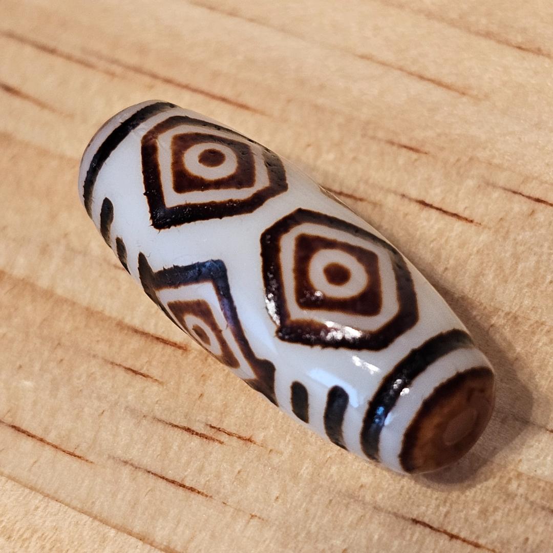 龍眼天珠 白玉髄龍眼 【極希少】ルチルブレスレット