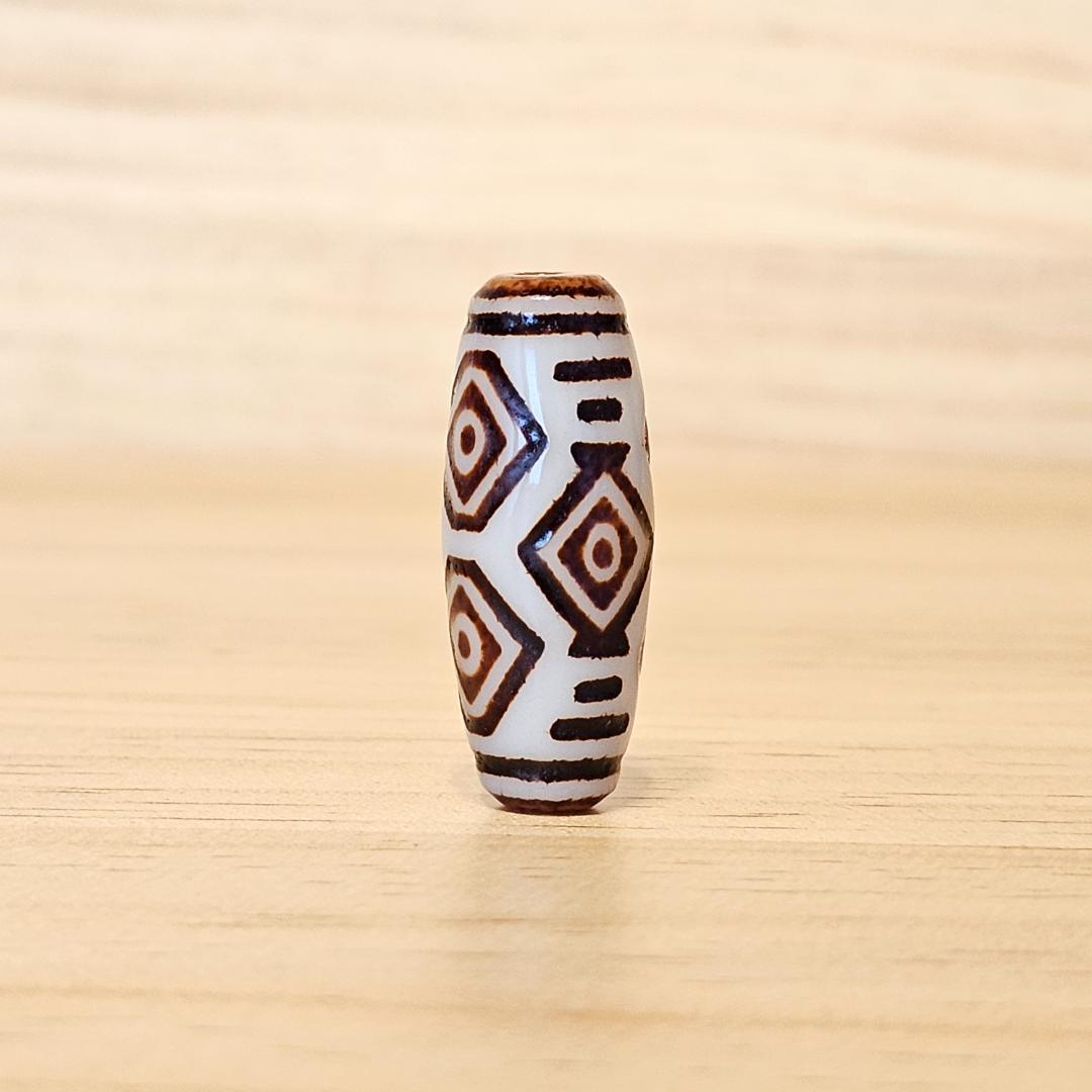 龍眼天珠 白玉髄龍眼 【極希少】ルチルブレスレット