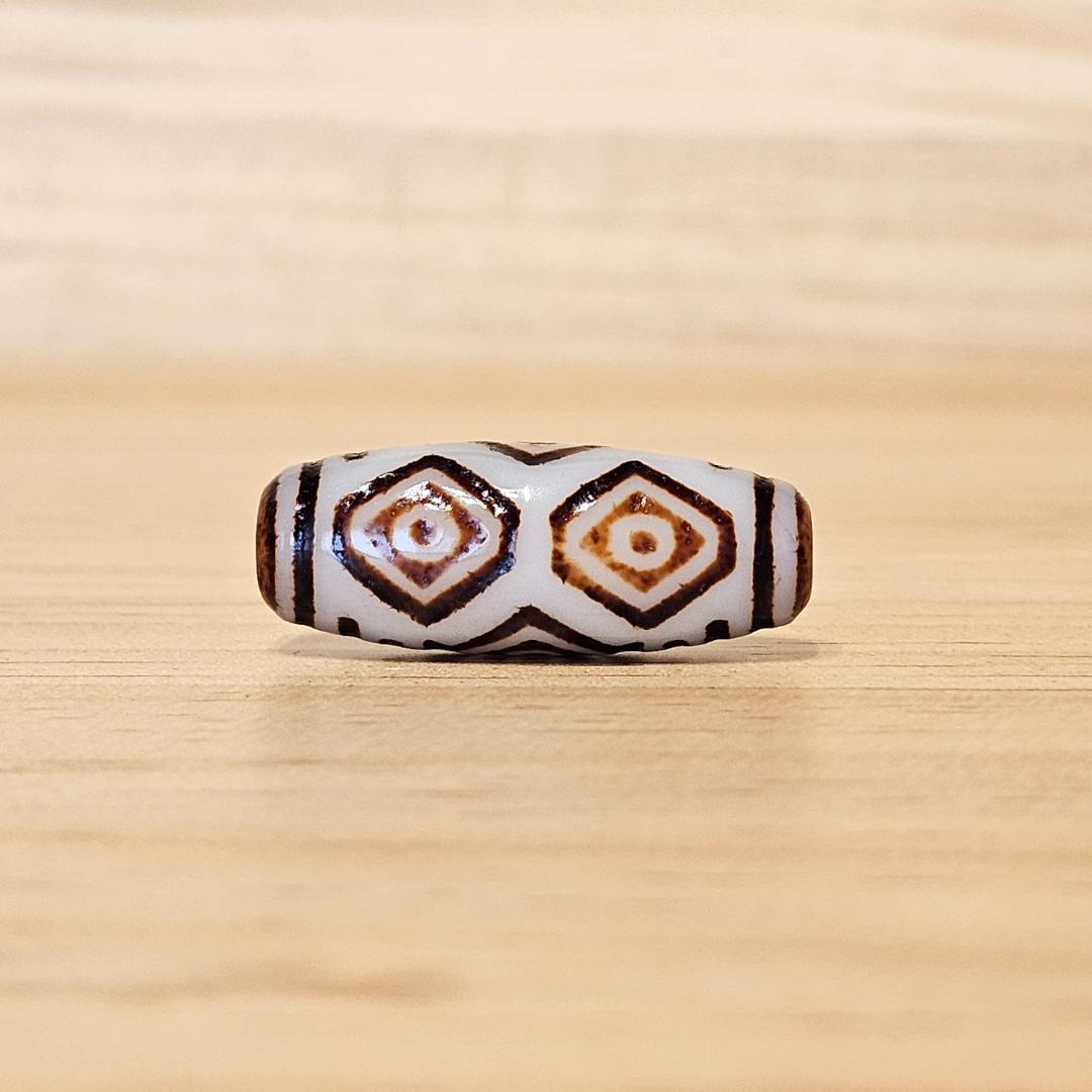 龍眼天珠 白玉髄龍眼 【極希少】ルチルブレスレット