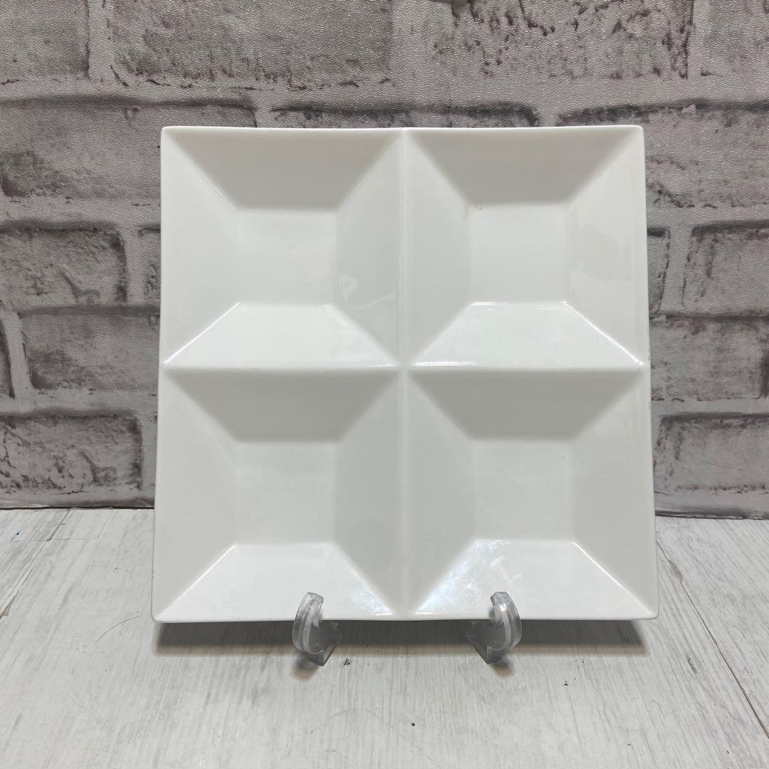 スクエアプレート　仕切り　4分割　ホワイト食器　ワンプレート