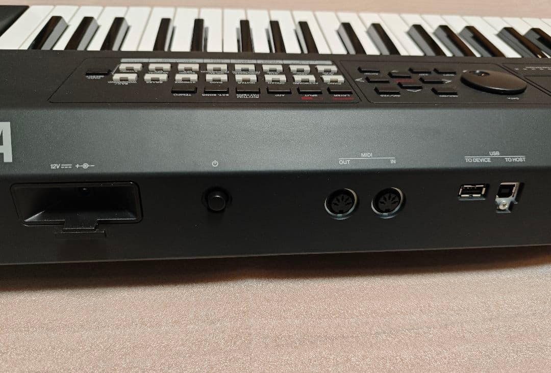 【輝幸 藤岡様】 MX61 シンセサイザー 61鍵 汎用ケース フットスイッチ