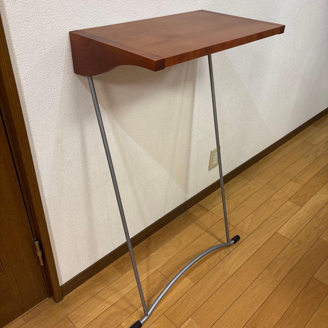 ポラダ社　アクタス　porada 木製サイドテーブル チェリー材　美品