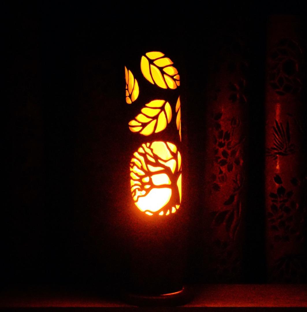 竹ランプ　〜〜変化の木〜〜　その日の気分で２つの美しさが楽しめる