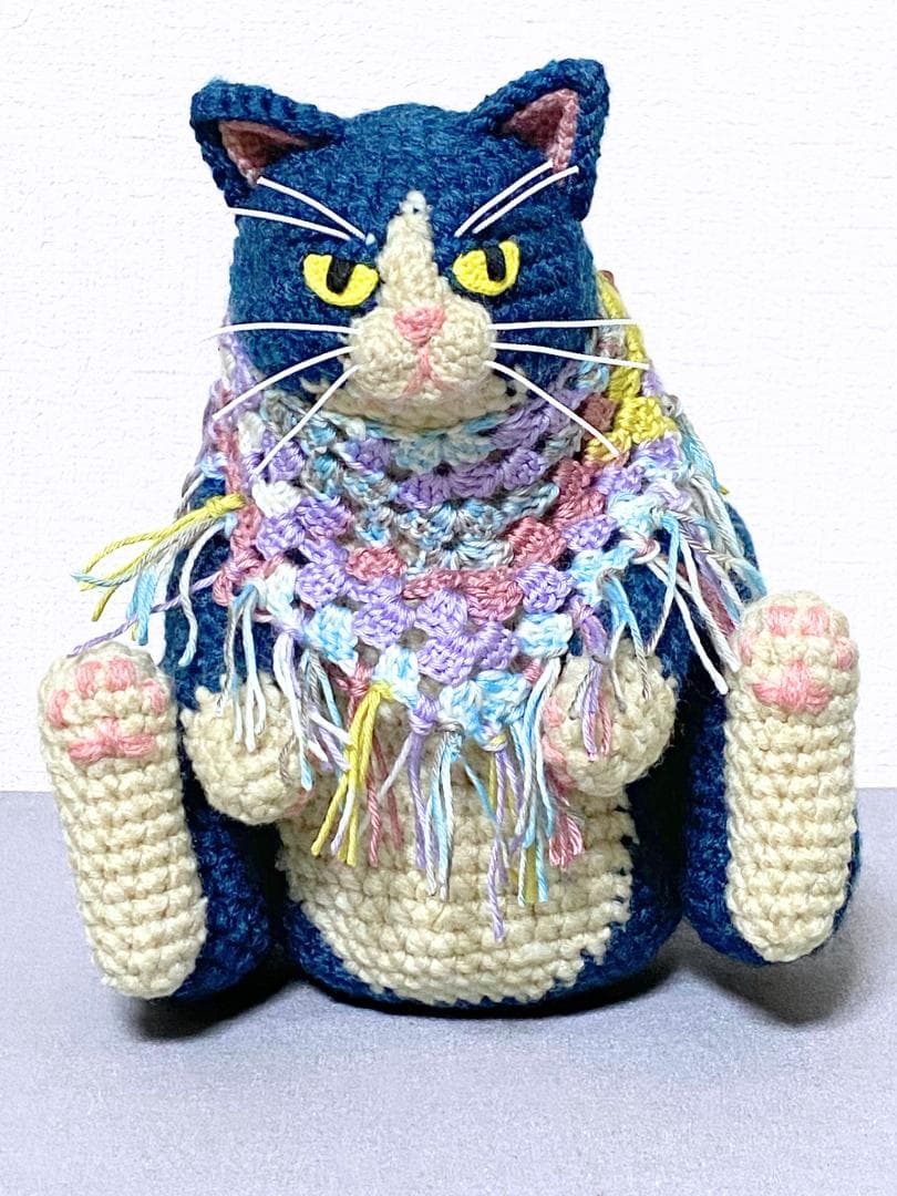 【津波ページ】まんまる猫背の三毛猫さんとビンテージカラー猫さんのあみぐるみ