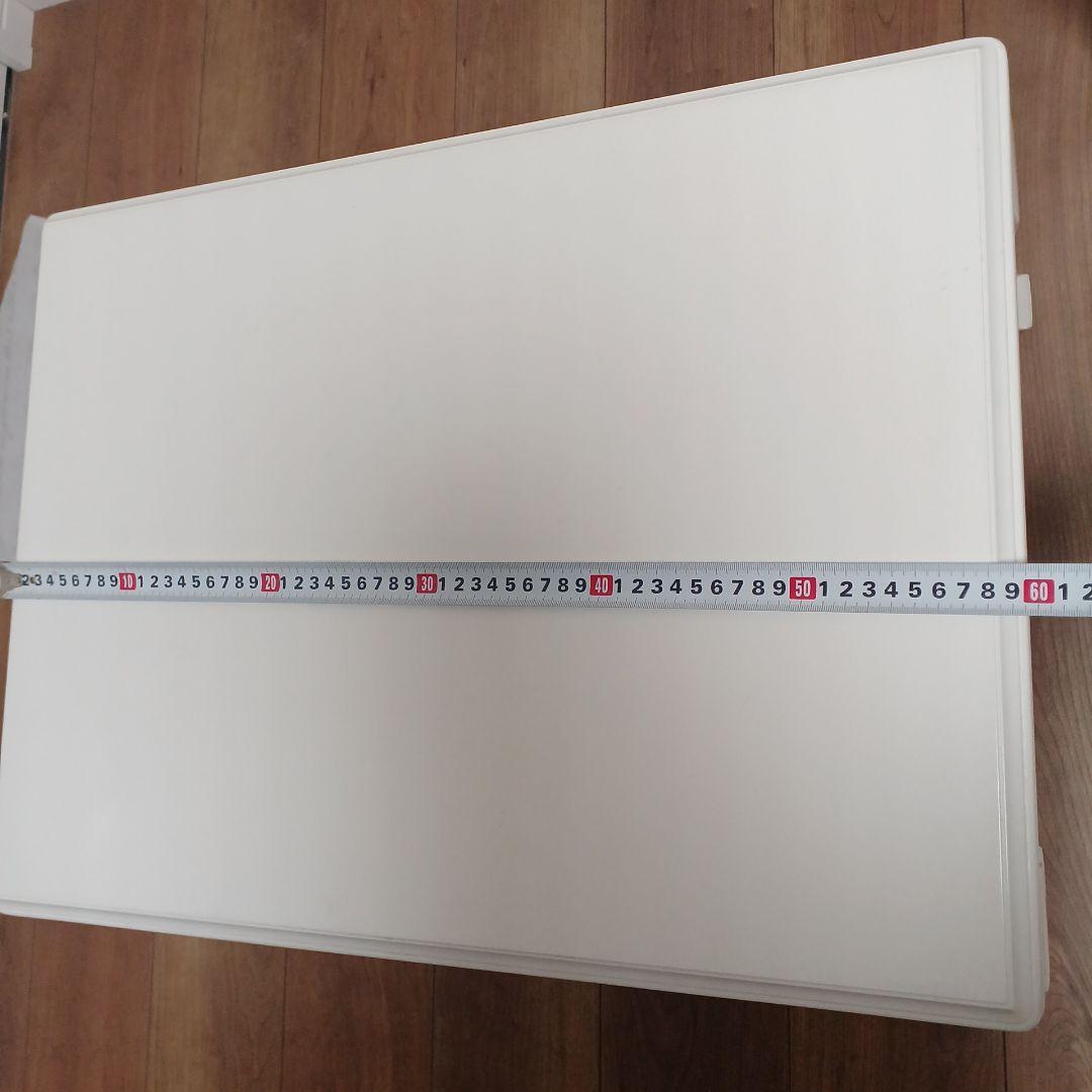 猫足テーブル　ホワイト