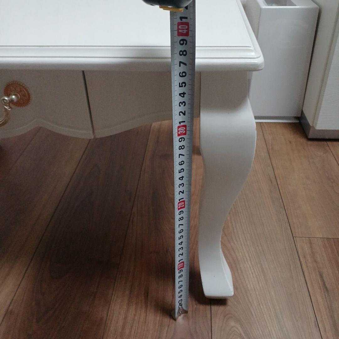 猫足テーブル　ホワイト