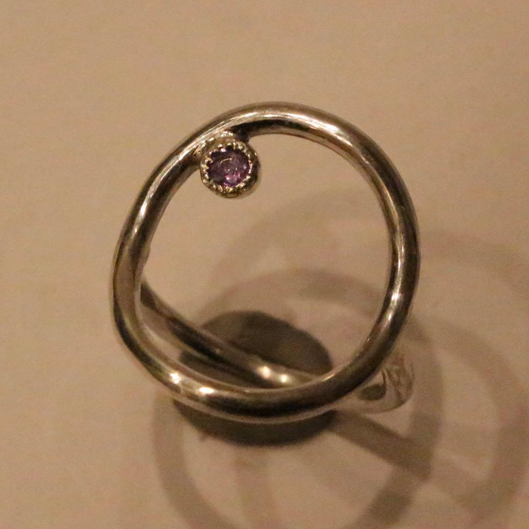 カラチェン✴︎楽しいアレキサンドライトの覆輪サークルオーバルシルバーリング約10号