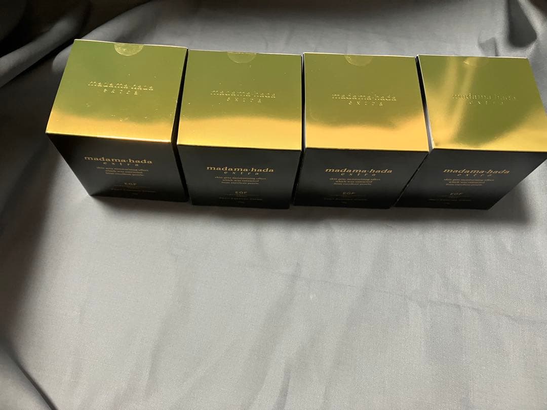 真珠肌エクストラ パール美容クリーム　4個　madama hada マダマハダ