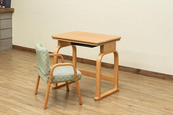 《新品・送料無料》パーソナルコタツ　掛け布団　イス　3点セット