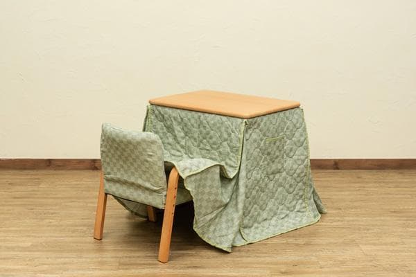 《新品・送料無料》パーソナルコタツ　掛け布団　イス　3点セット