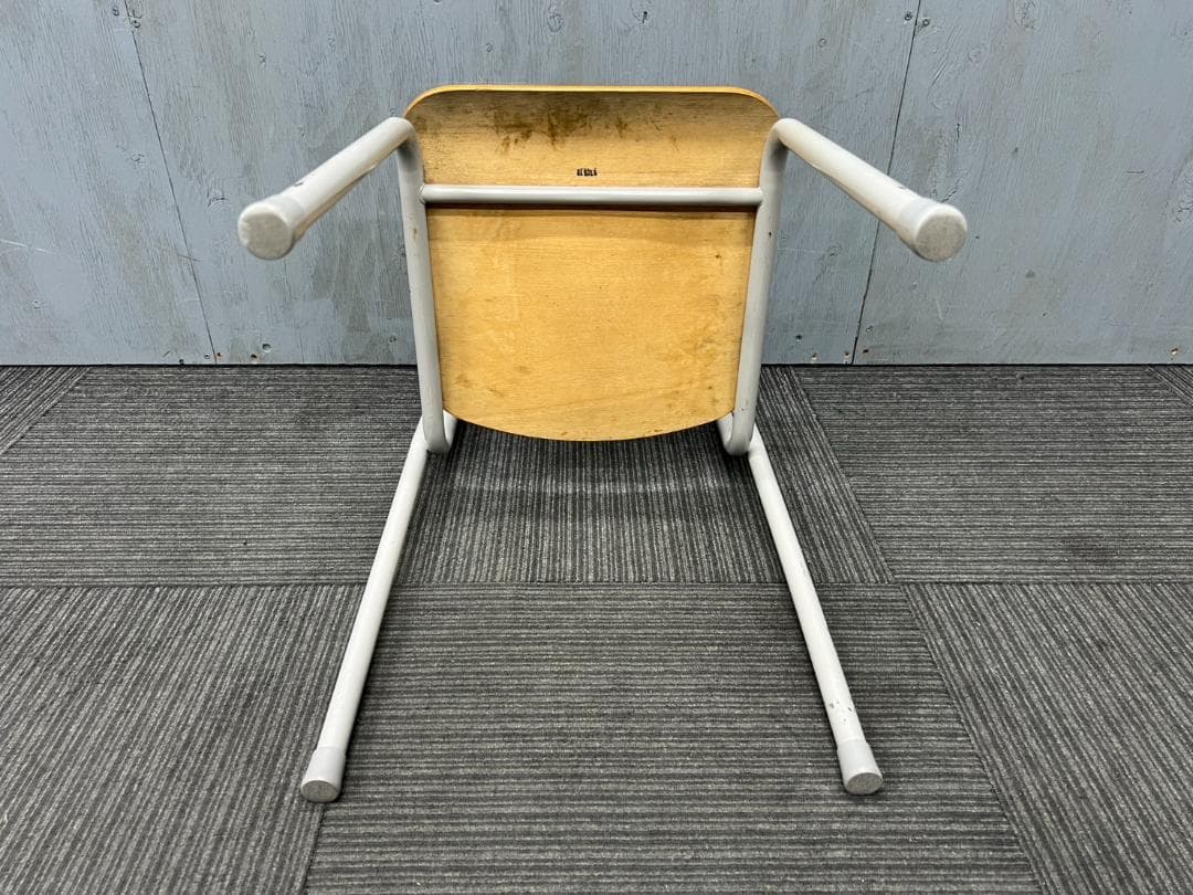 511◆格安配送地域あり◆ホウトク製◆学童机・椅子4組(旧JIS2号)学校学習塾