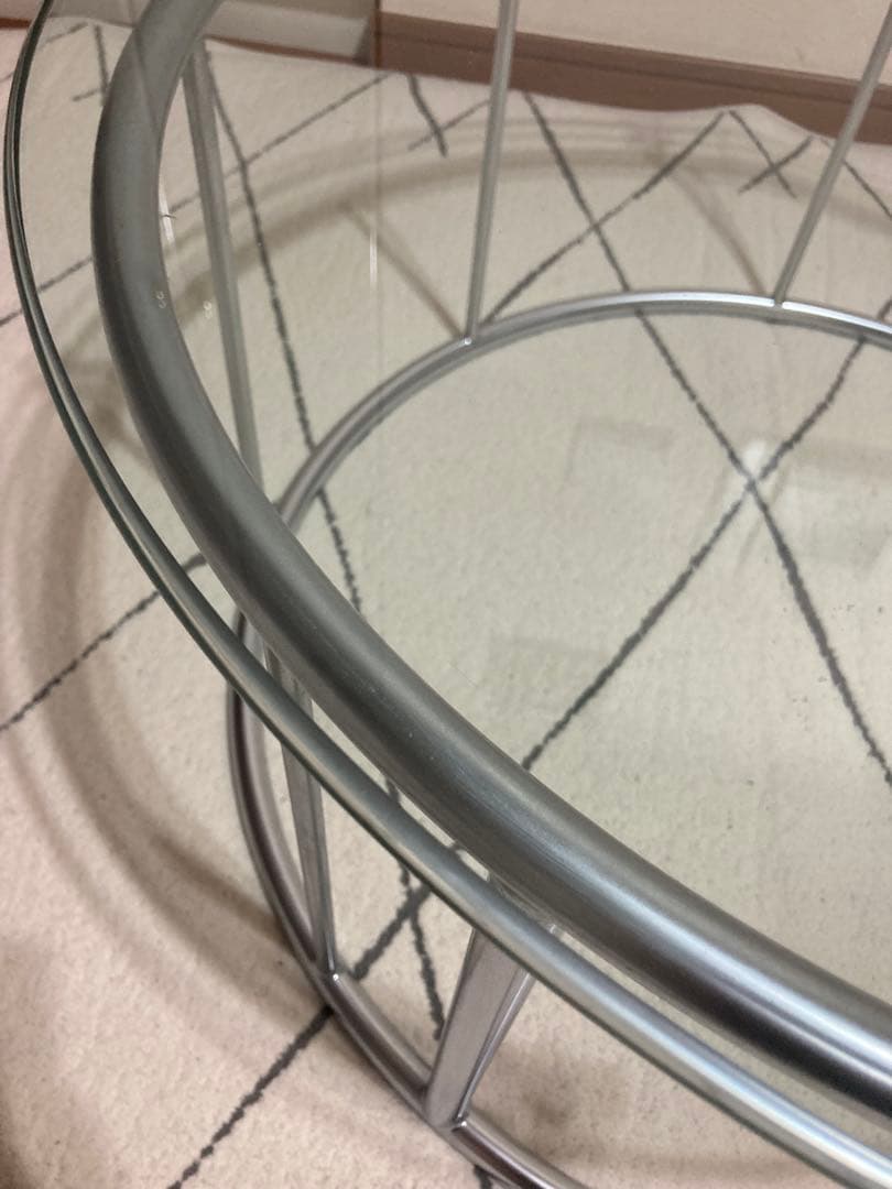 ガラスリビングテーブル