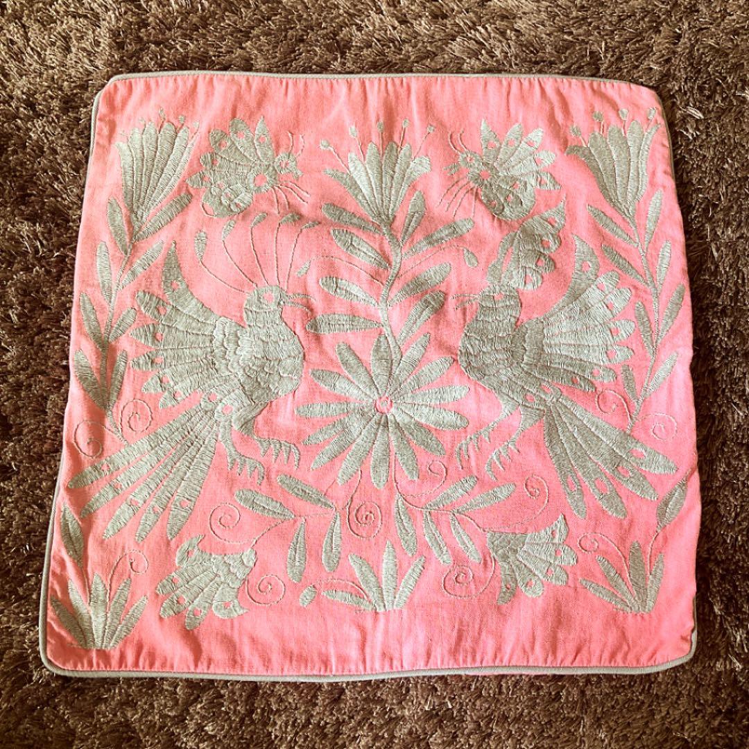 新品＊クッションカバー＊オトミ刺繍＊ピンク×グレー＊動物＊植物＊花＊メキシコ雑貨