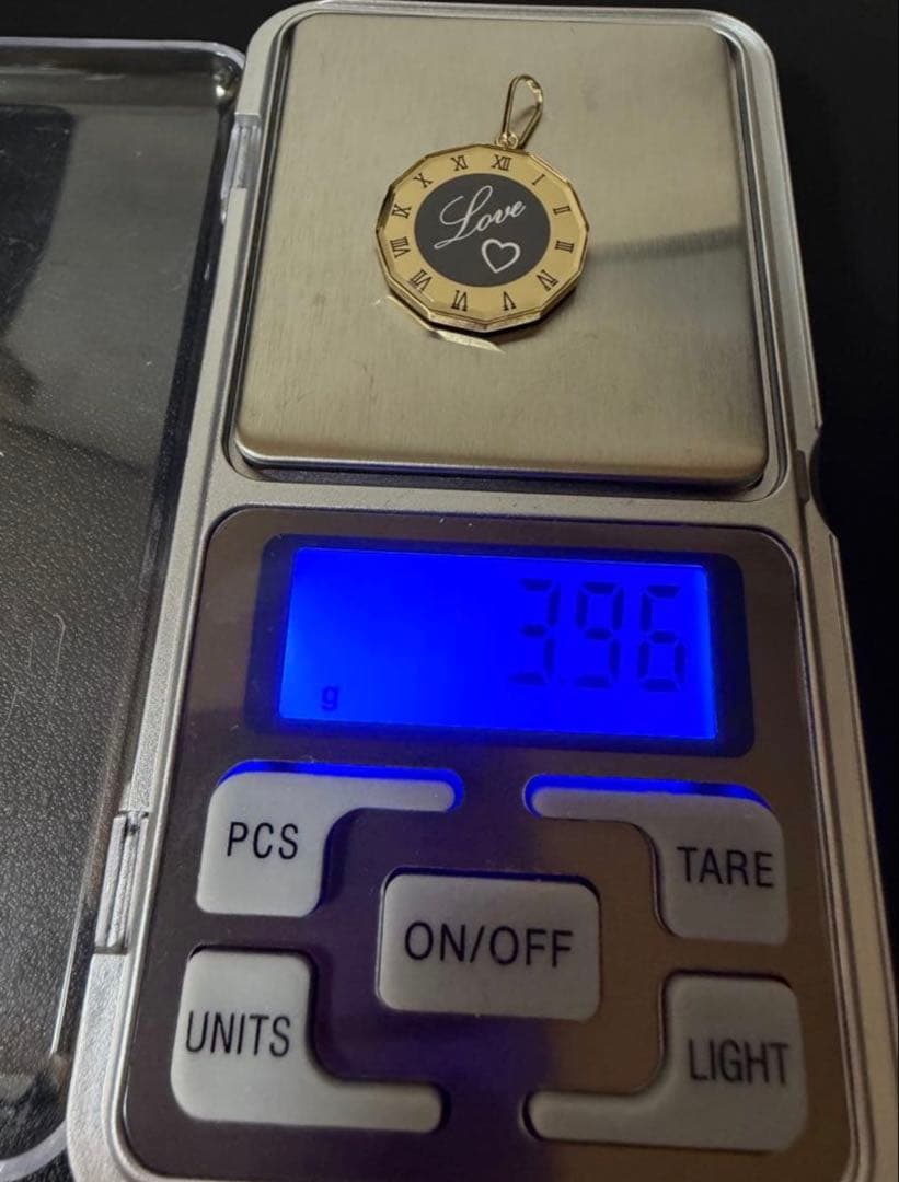 K18 愛/ラブ　時計ペンダント3.96g