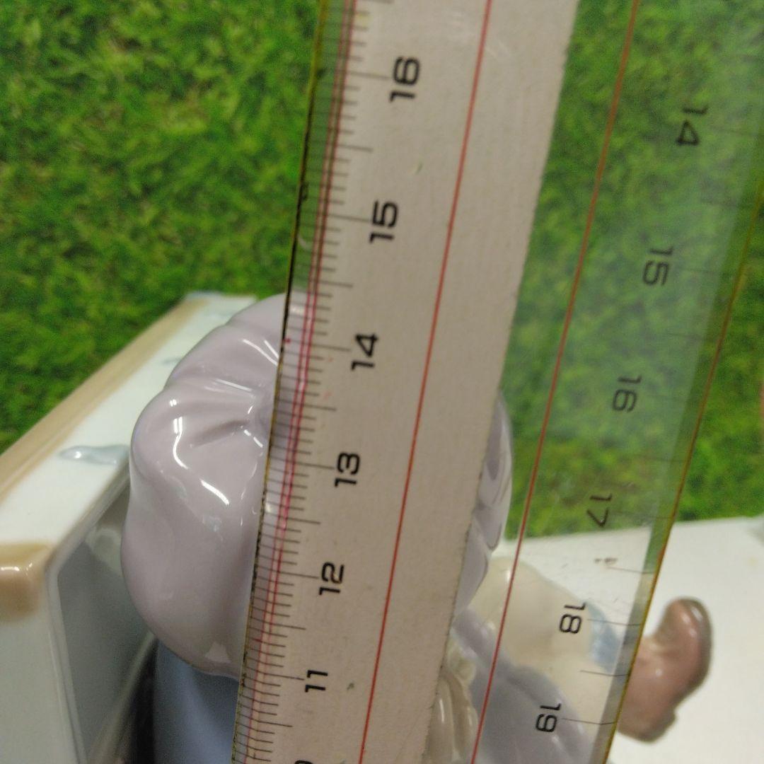 リヤドロ　少年と犬