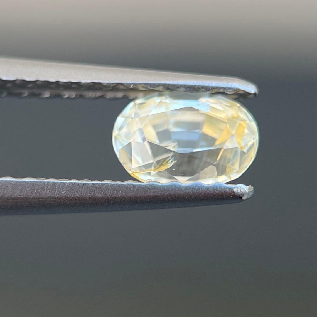 スリランカ産非加熱天然イエローサファイアルース