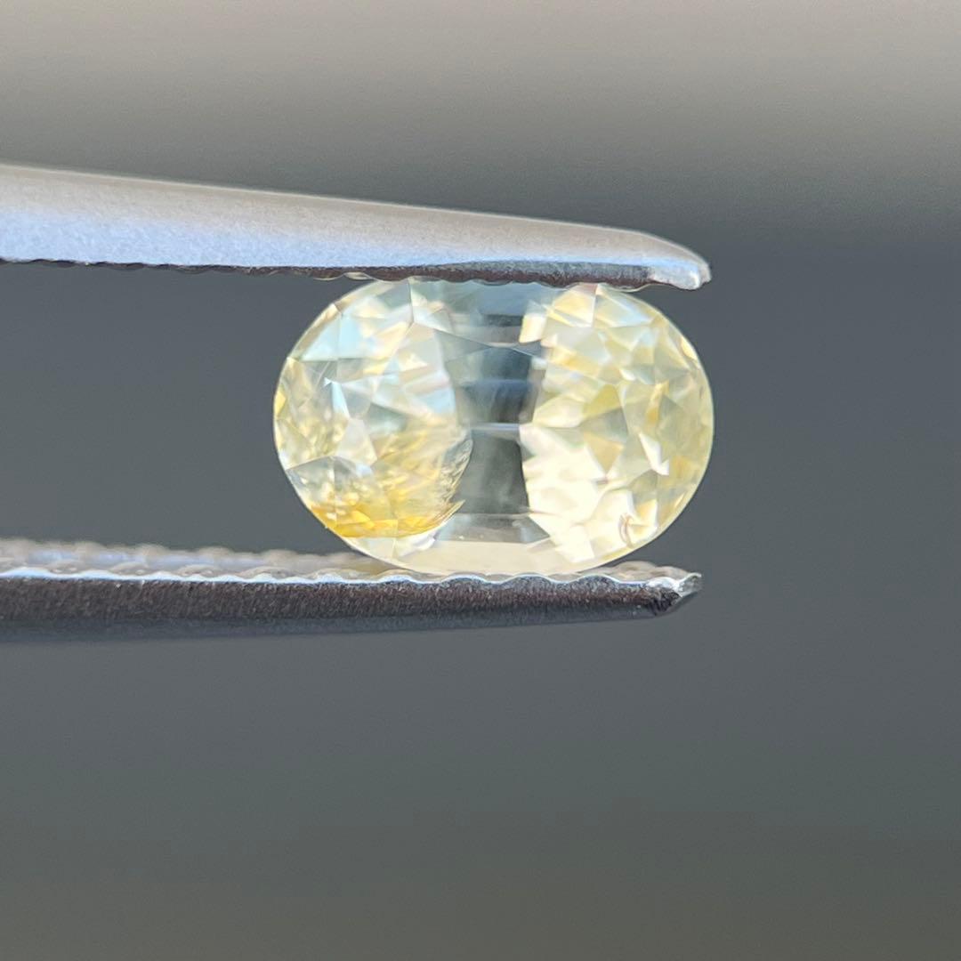 スリランカ産非加熱天然イエローサファイアルース