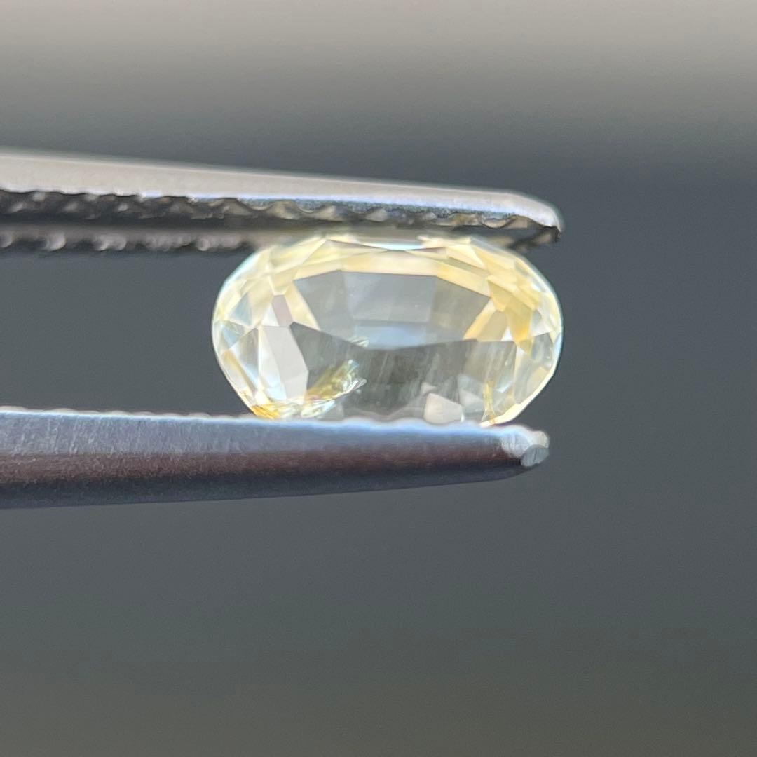 スリランカ産非加熱天然イエローサファイアルース