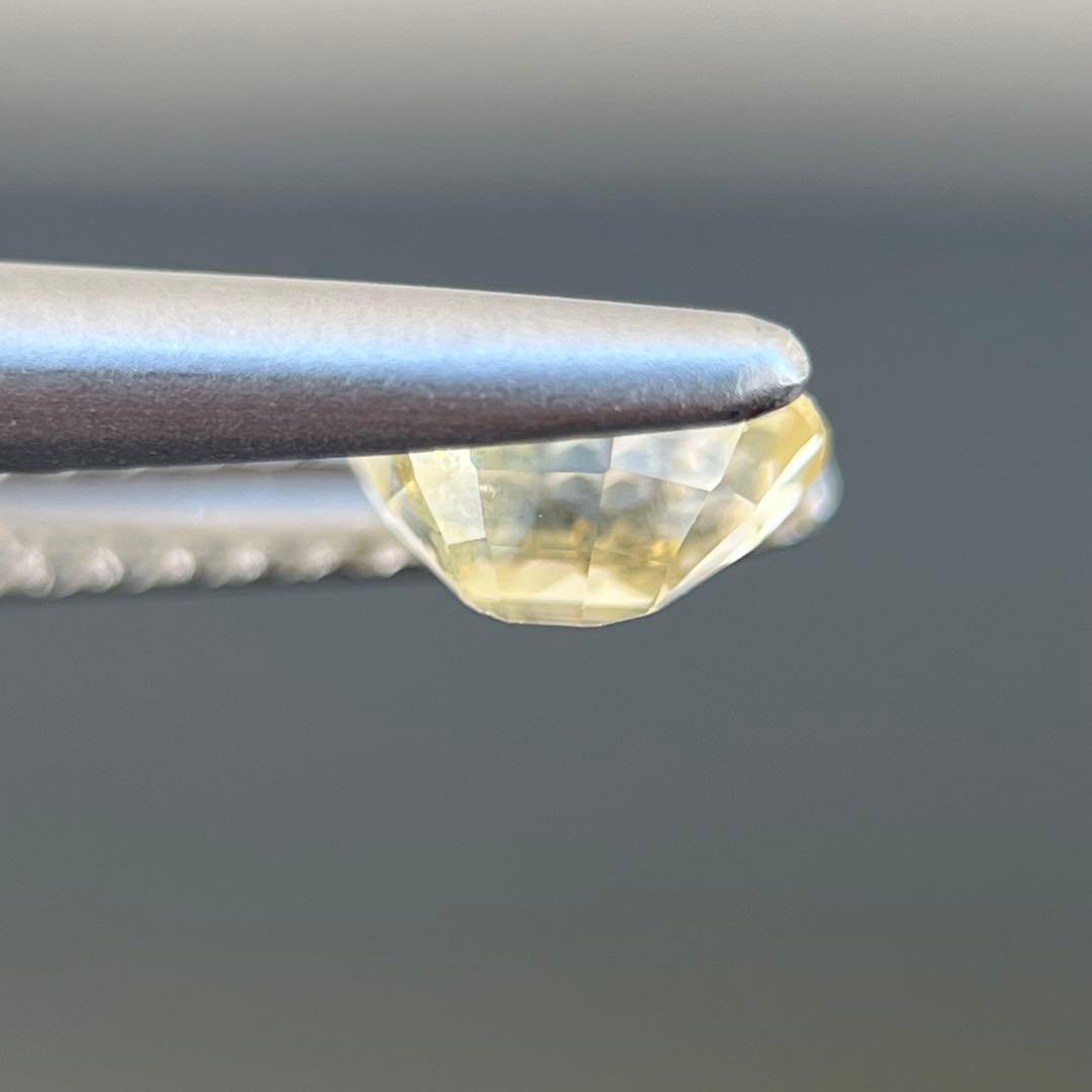 スリランカ産非加熱天然イエローサファイアルース