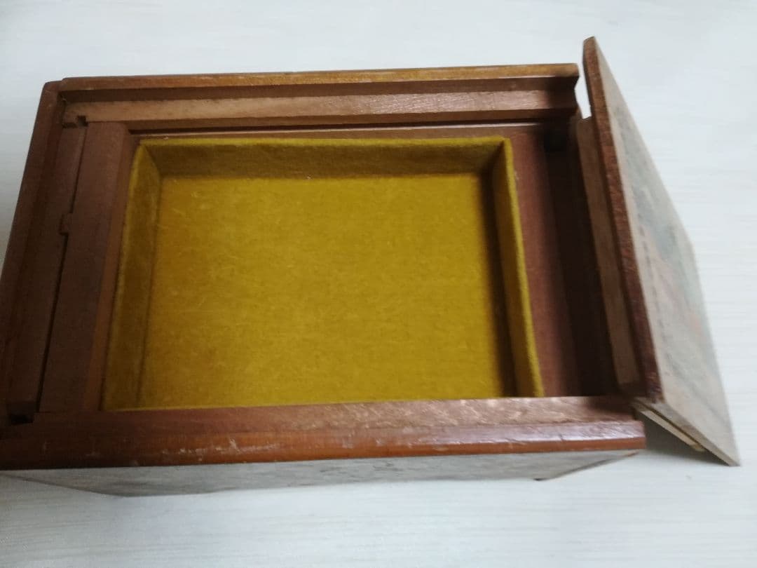 オルゴール　箱根　からくり　寄木細工 ある愛の詩