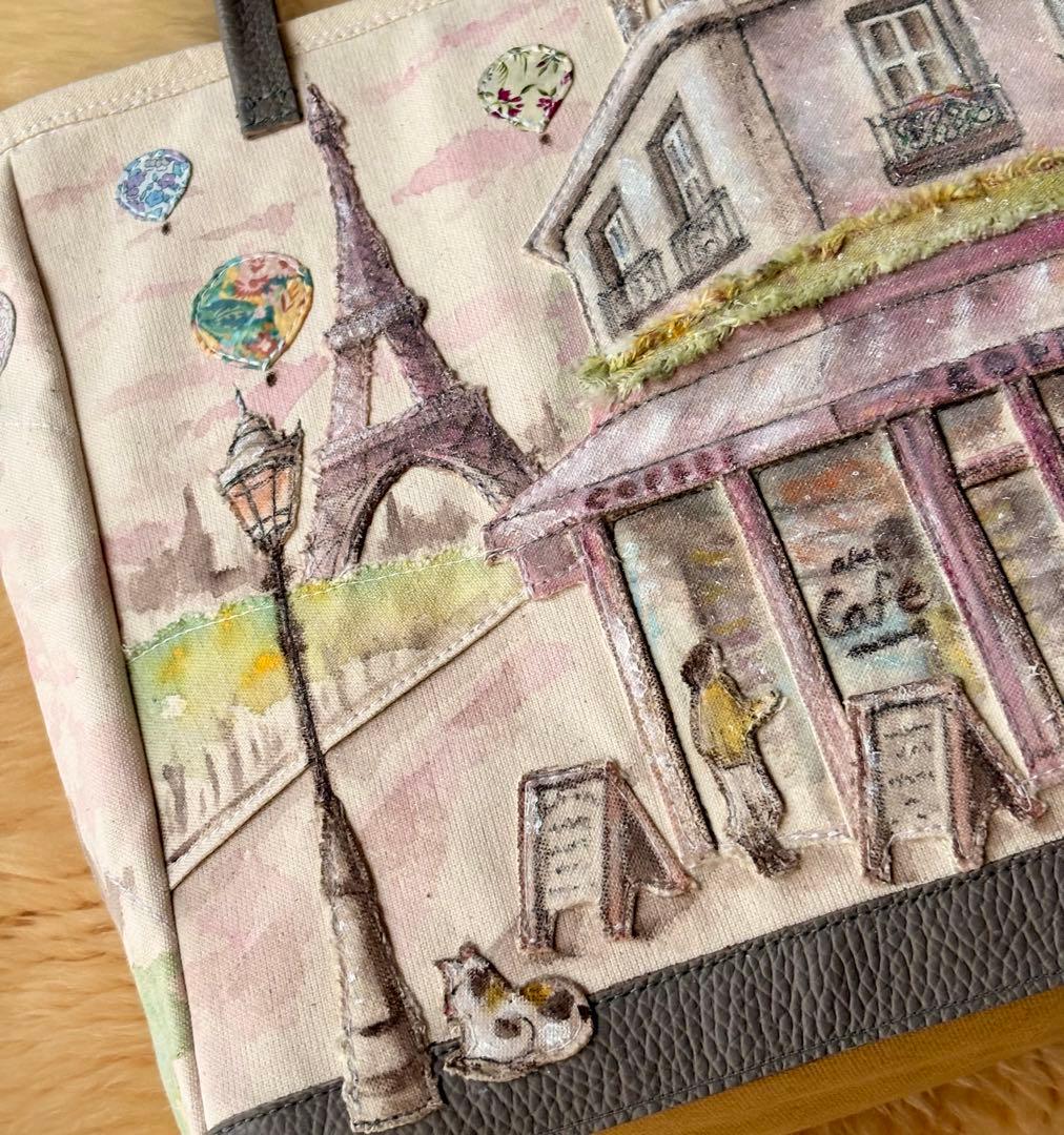 (手づくり) \"ピンクの夕暮れ、エッフェル塔の見えるカフェ\"トートバッグレザー