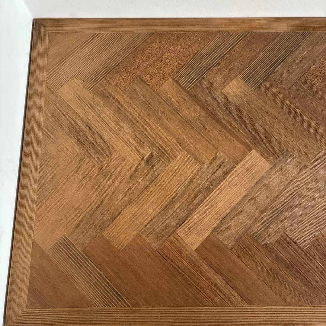 【 期間限定値下げ！】木製ヘリンボーンデザインテーブル