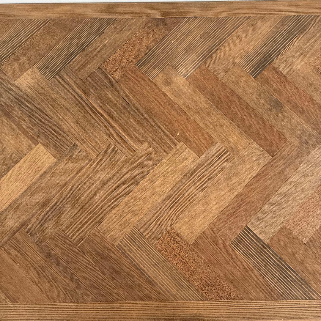 【 期間限定値下げ！】木製ヘリンボーンデザインテーブル