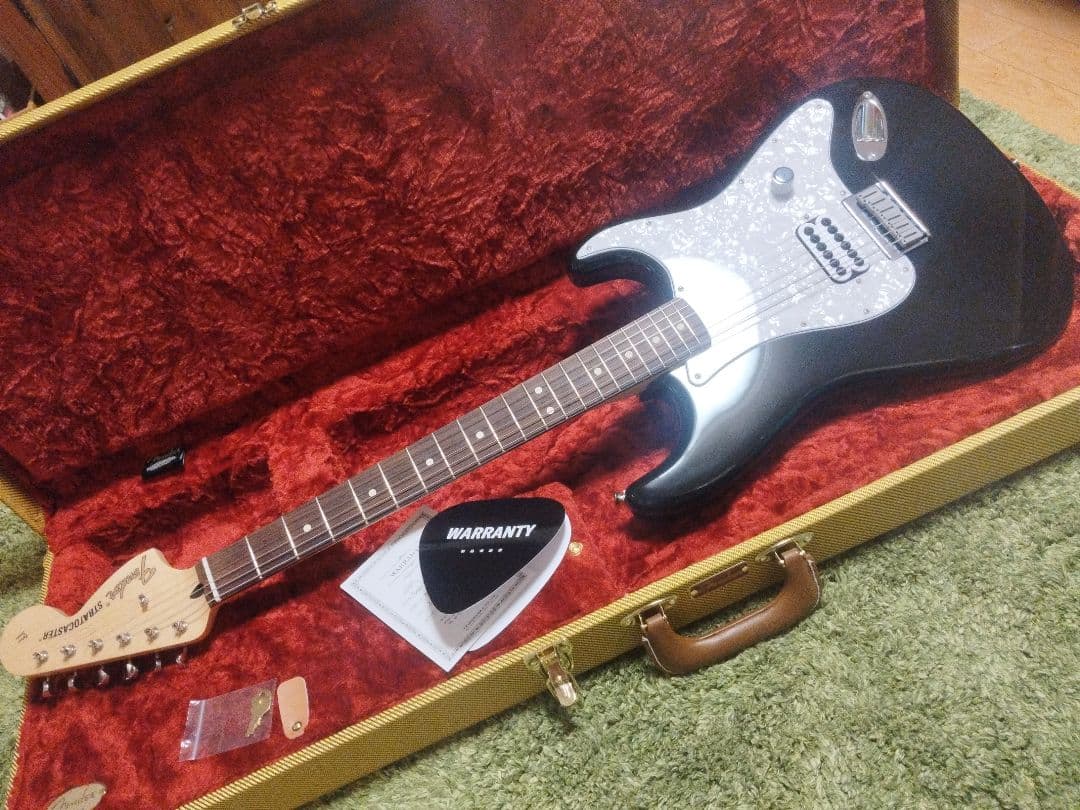 ギター FENDER STRATOCASTER tom delonge