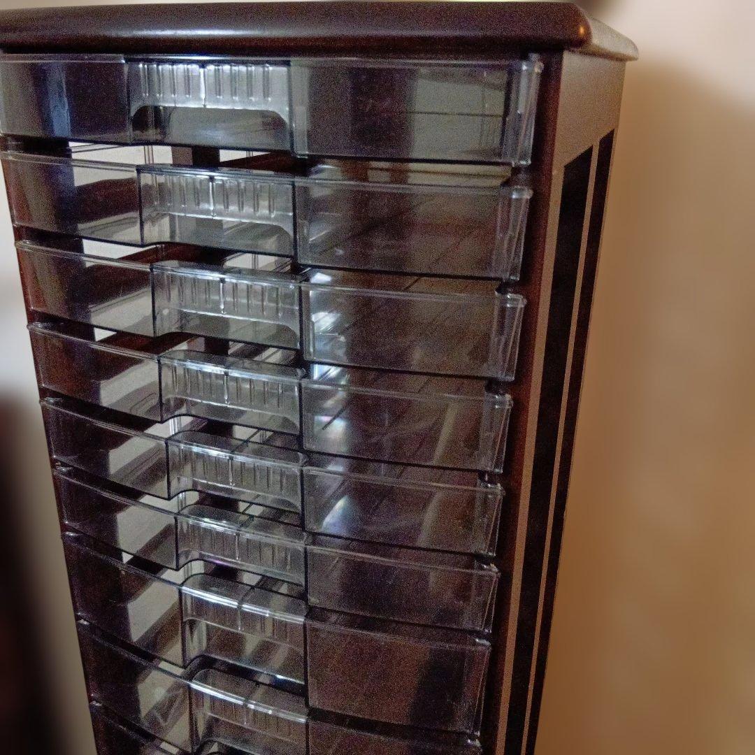 木製ラック ダークブラウン 18引き出し （プラスティック）中古品