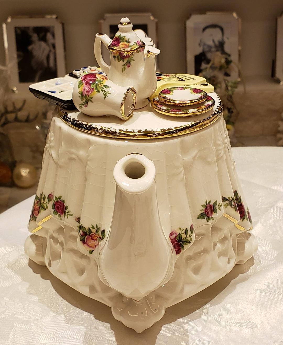 ロイヤルアルバート カーデュー  ポット 大 オールドカントリーローズ