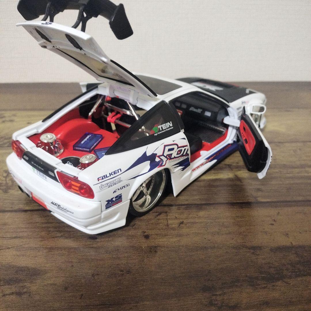 ミニカー Jada NISSAN 240SX 1/18