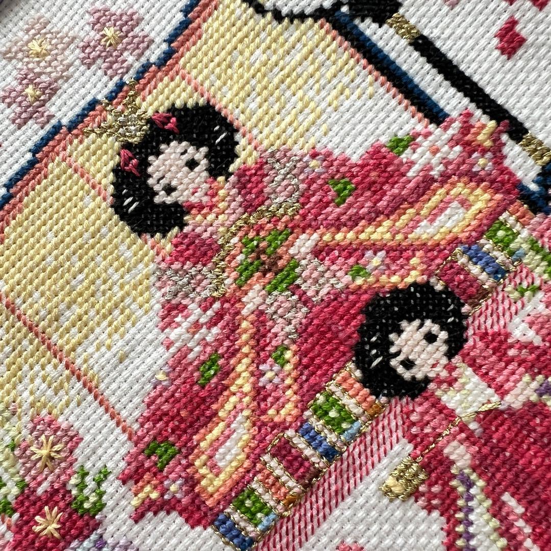 【簡易額装】A4サイズ クロスステッチ完成品　ホビーラホビーレ《雛段飾り》より