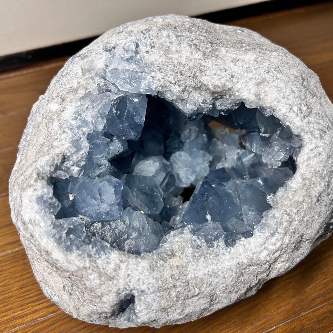 ★ 1/31まで値下【レア&美麗‼︎】セレスタイト原石・大型クラスター