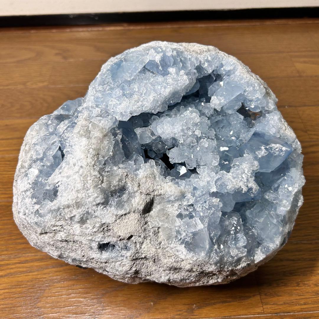 ★ 1/31まで値下【レア&美麗‼︎】セレスタイト原石・大型クラスター