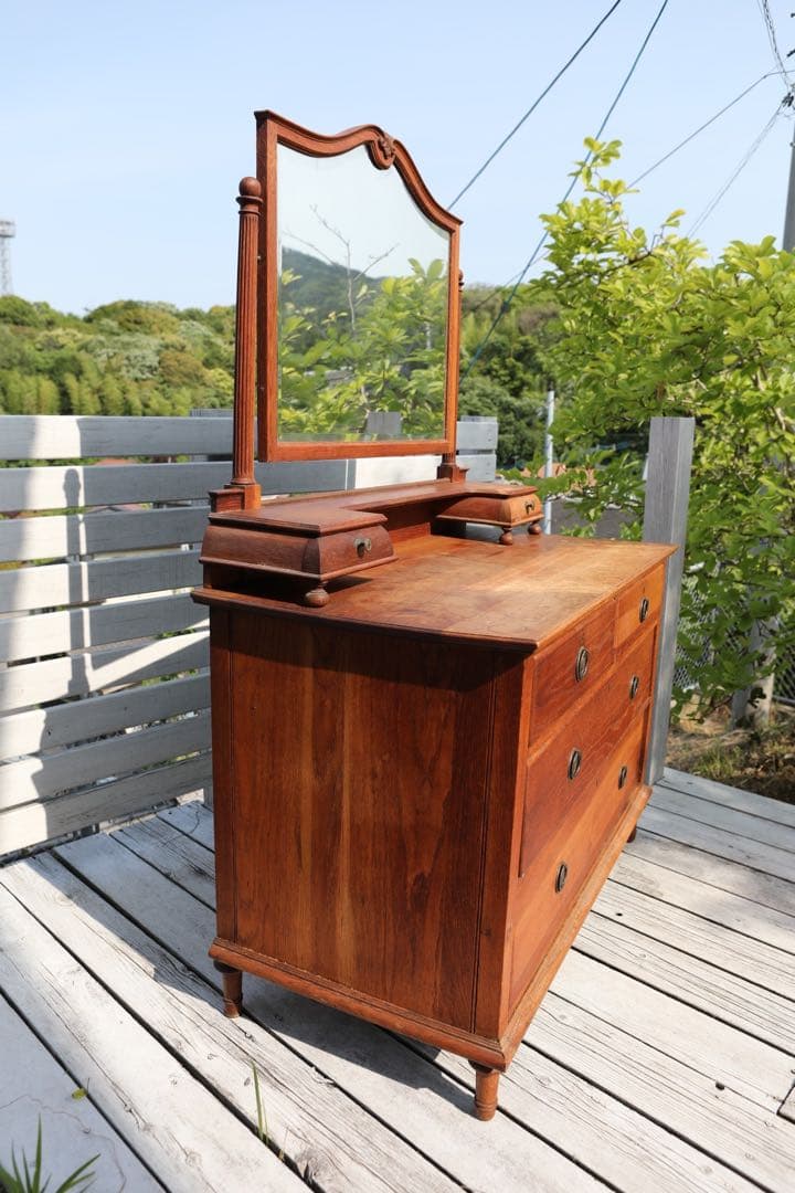 イギリス製アンティークドレッサー　1950年代