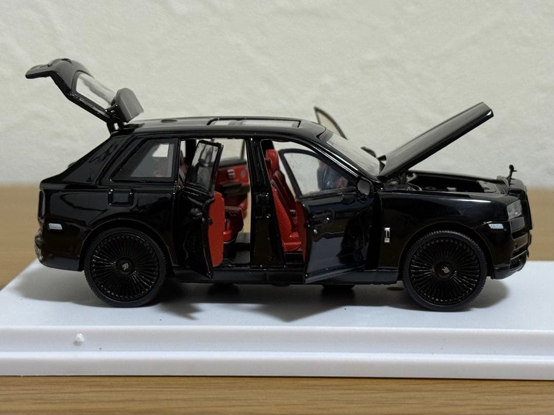 ロールスロイス カリナン 訳あり ＆ ライカン ハイパースポーツ 2台セット