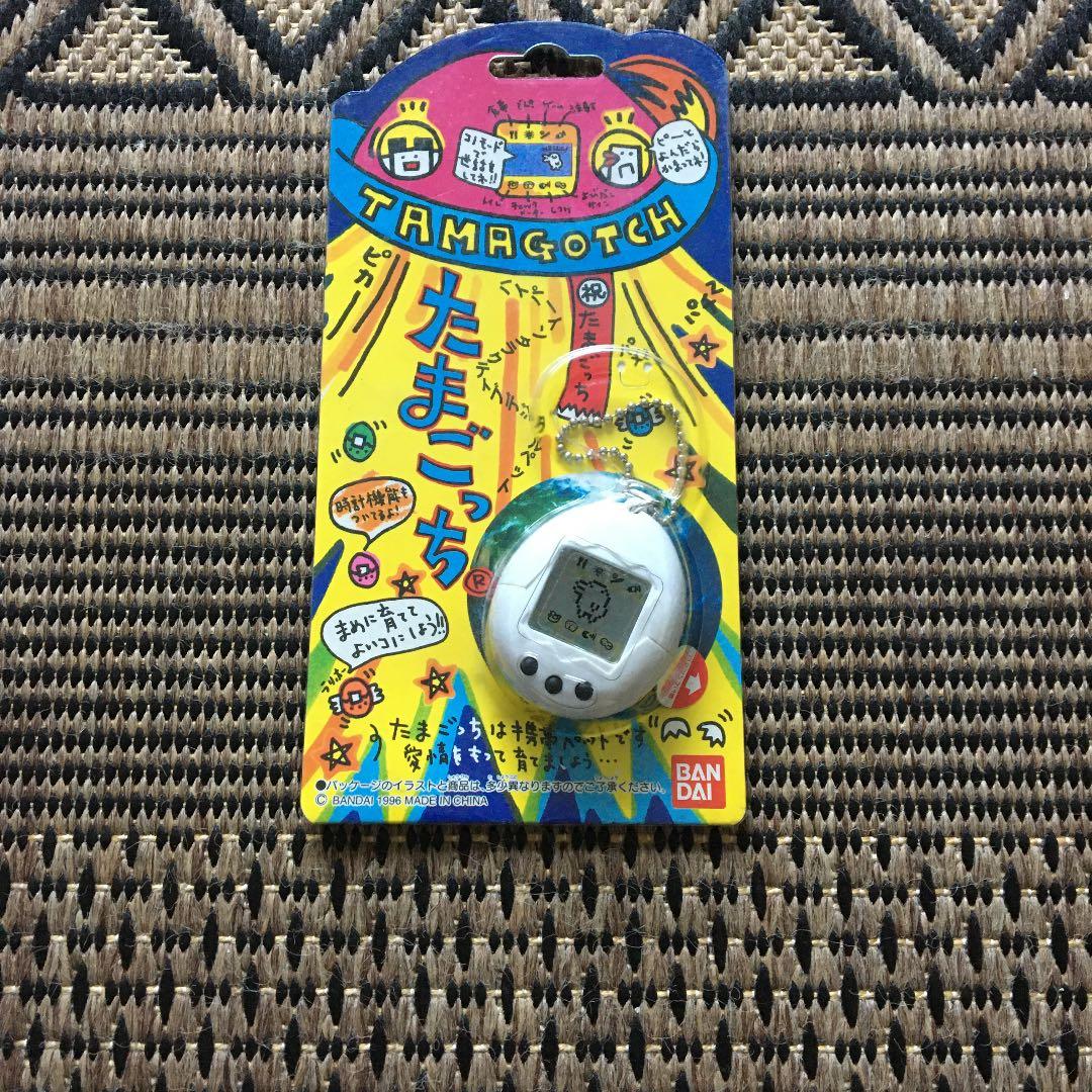 たまごっち 初代 白（レア） - メルカリ