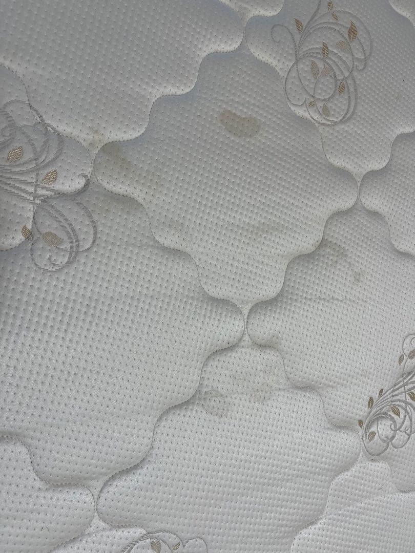 セミダブルベットフレーム・マットレス