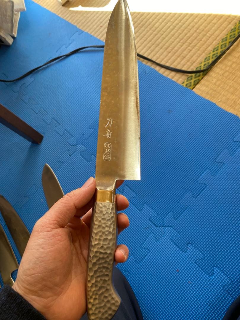 新品 刀舟技研 牛刀包丁 刀舟 鎚目モナカハンドル210㍉ 牛刀 (右利き用)