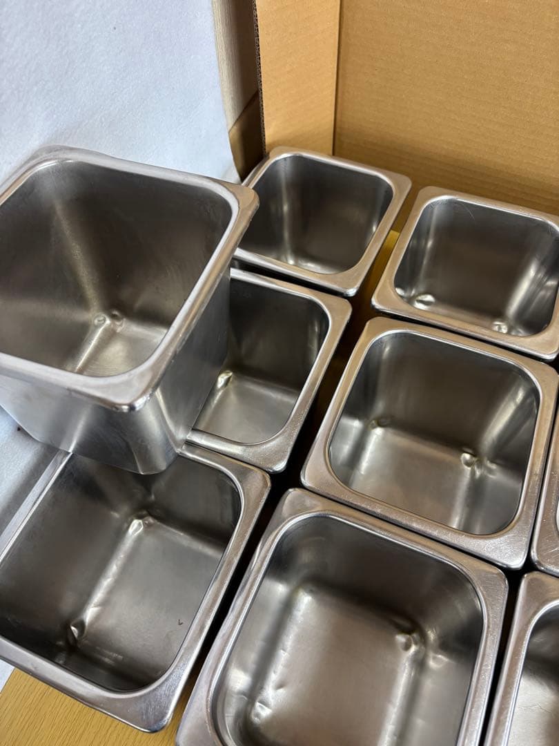 ステンレスホテルパン　１３個