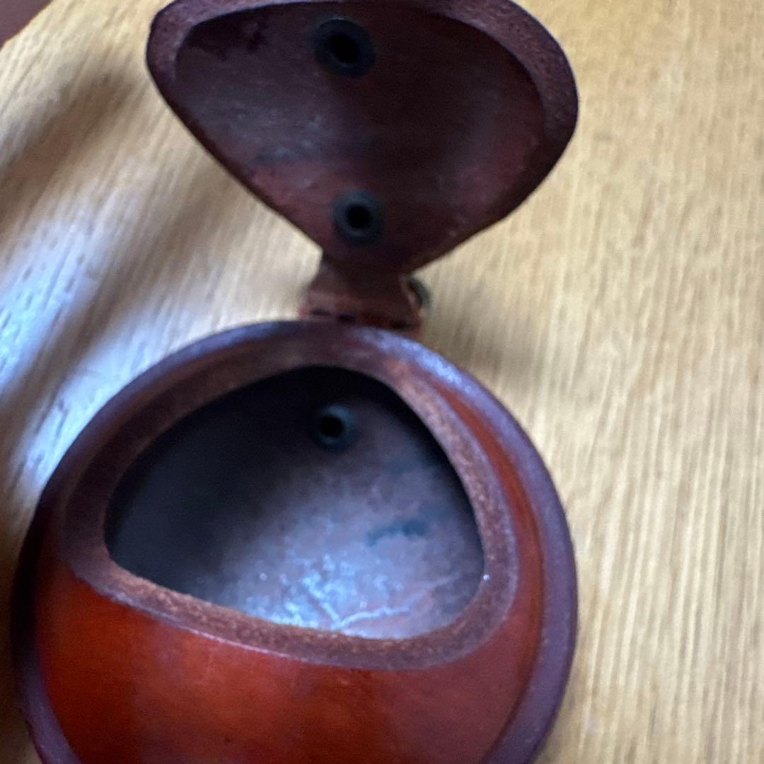 美品レザー 丸型ケース フック付きお値下げ交渉快くお待ちしてます！