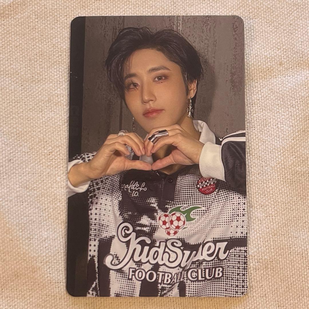 Stray Kids スキズ HMV KARMA ハン トレカ ラキドロB - メルカリ