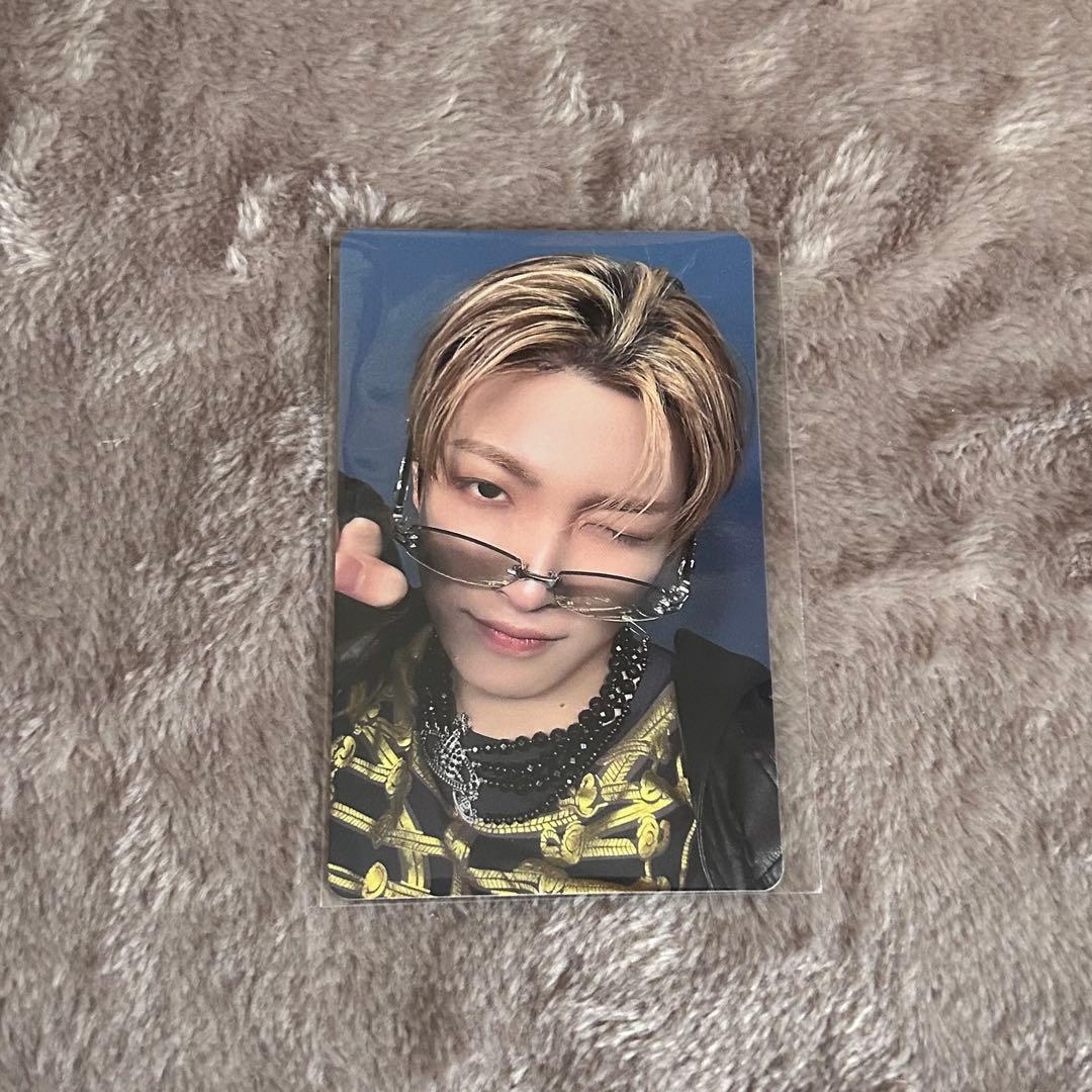 ATEEZ golden hour pt4 FC限定 ホンジュン - メルカリ