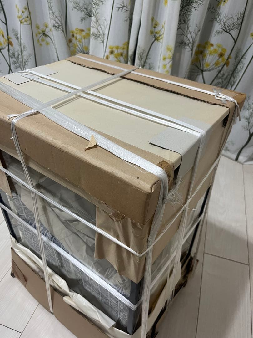 ＜未開封＞ガラスケース付 兜飾り１２号