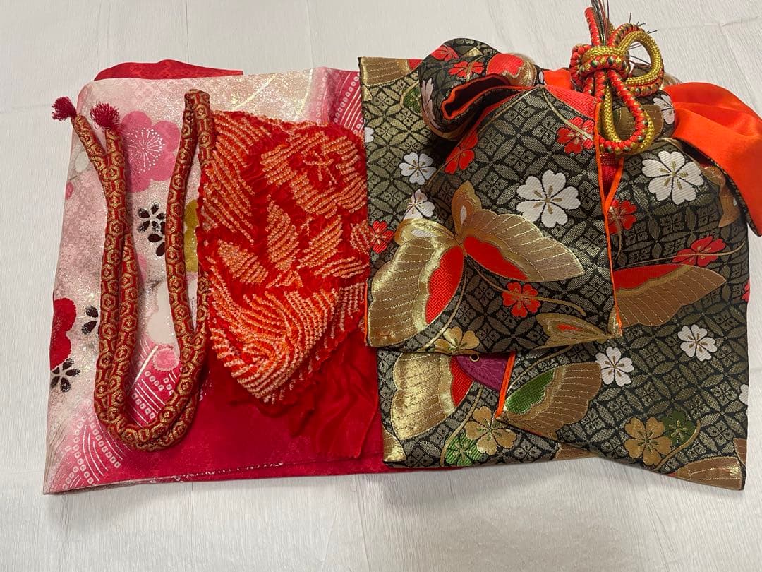 七五三用 赤い蝶と花模様 着物セット