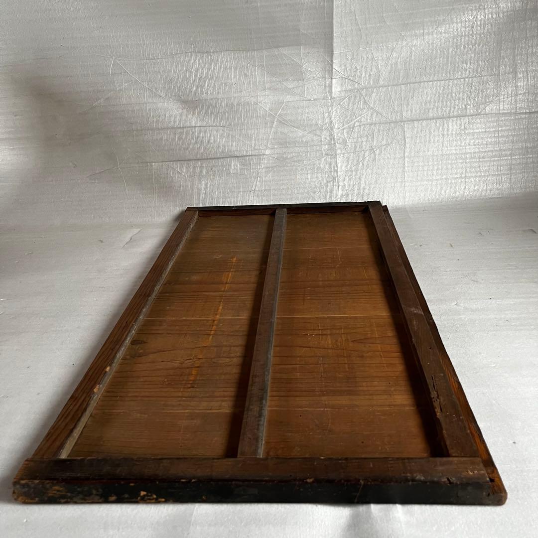 アンティーク 木戸 引き戸 襖 扉 囲炉裏の煙で燻され黒みがかった色味