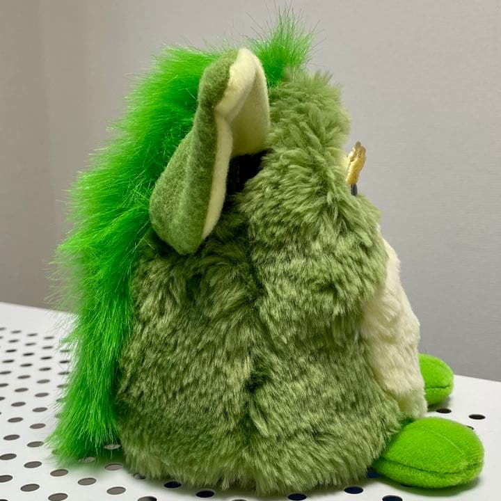 初代ファービー 緑色 グリーン 日本語版 動作不良 - メルカリ