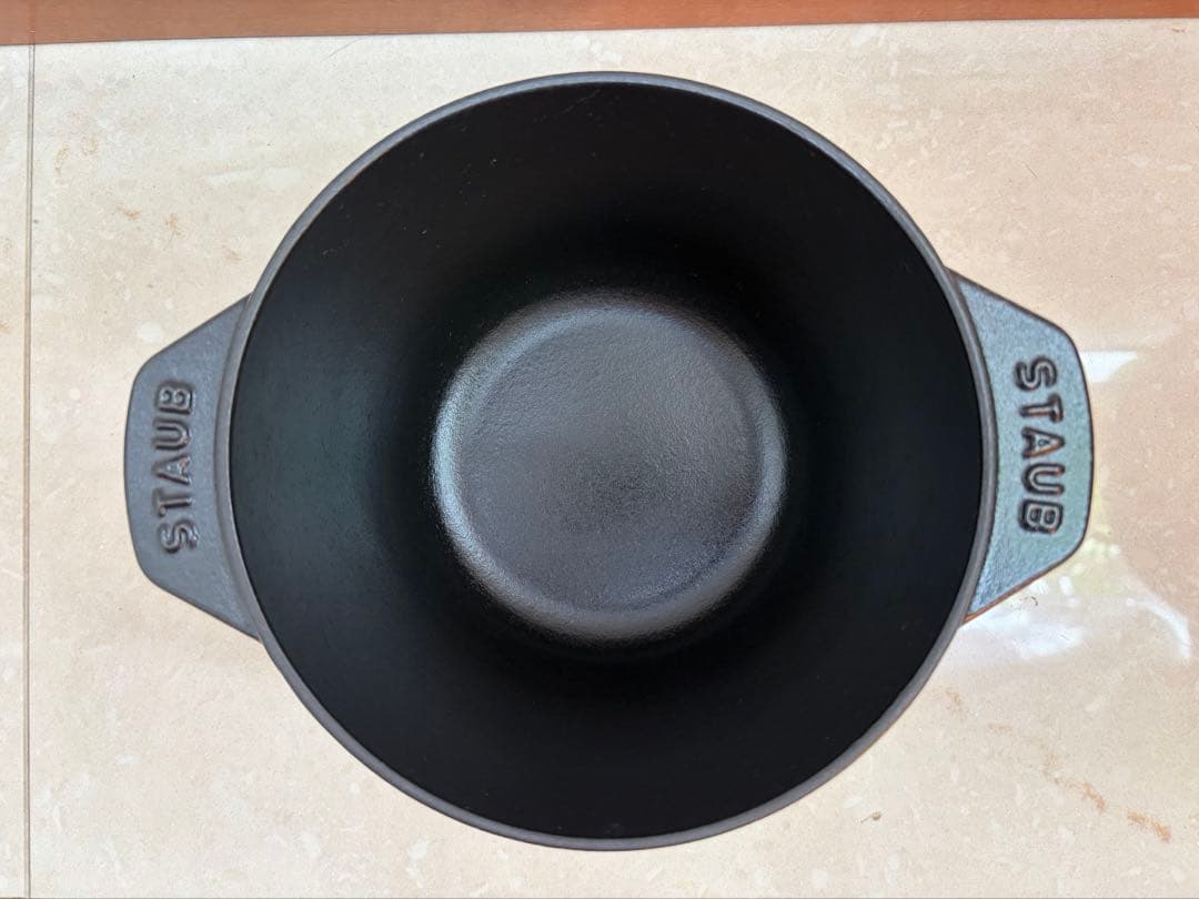 STAUB ストウブ　ラココットデゴハン　16センチ　黒　M