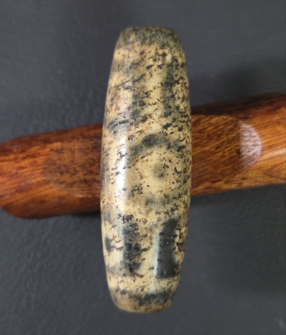 790 天珠 亀甲長壽九眼天珠 dzibeads ！ - メルカリ