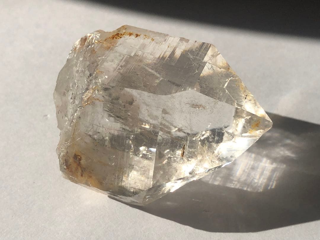 マニカラン　水晶　虹